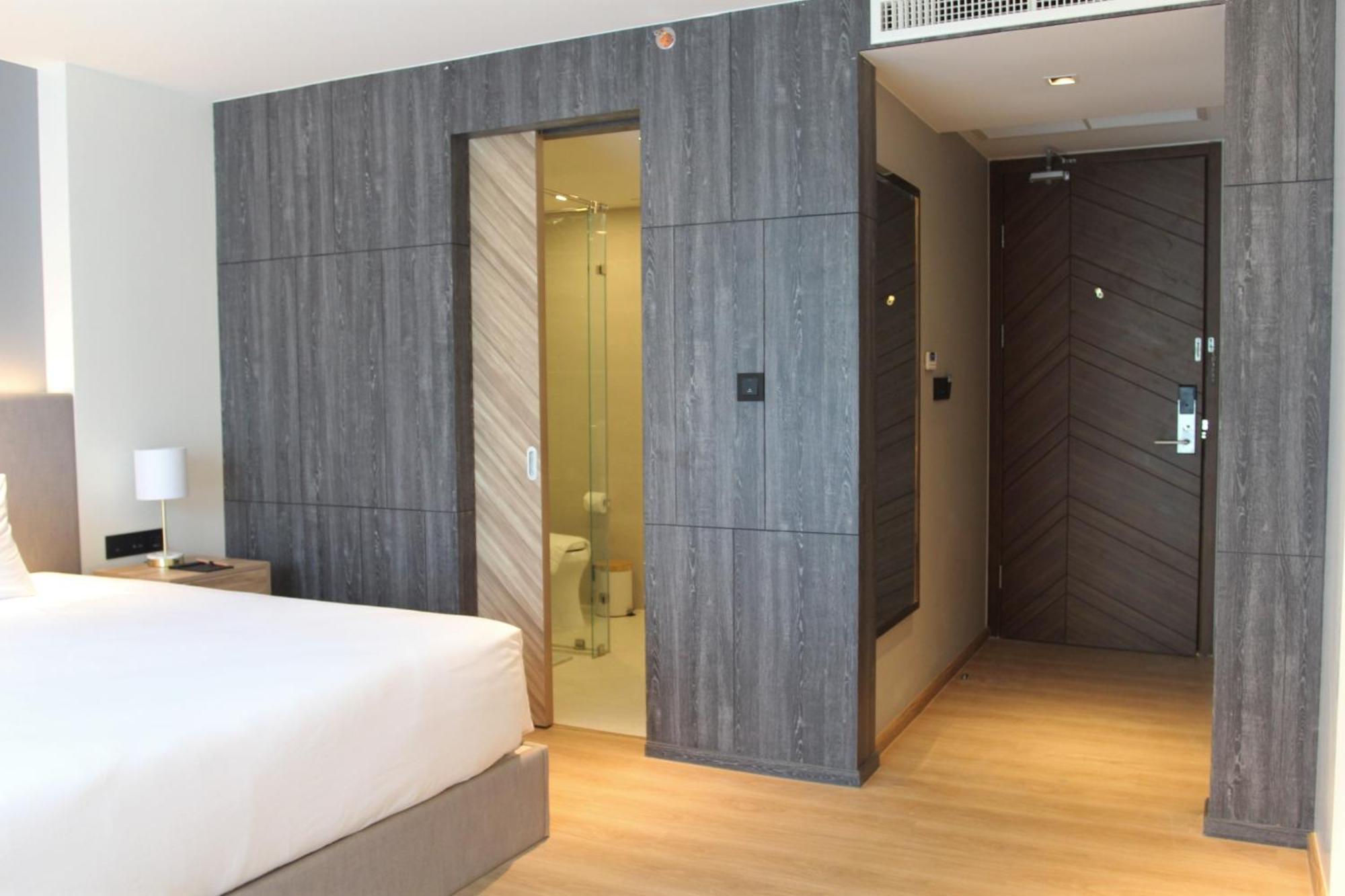 Wyndham La Vita Rawai Phuket Экстерьер фото