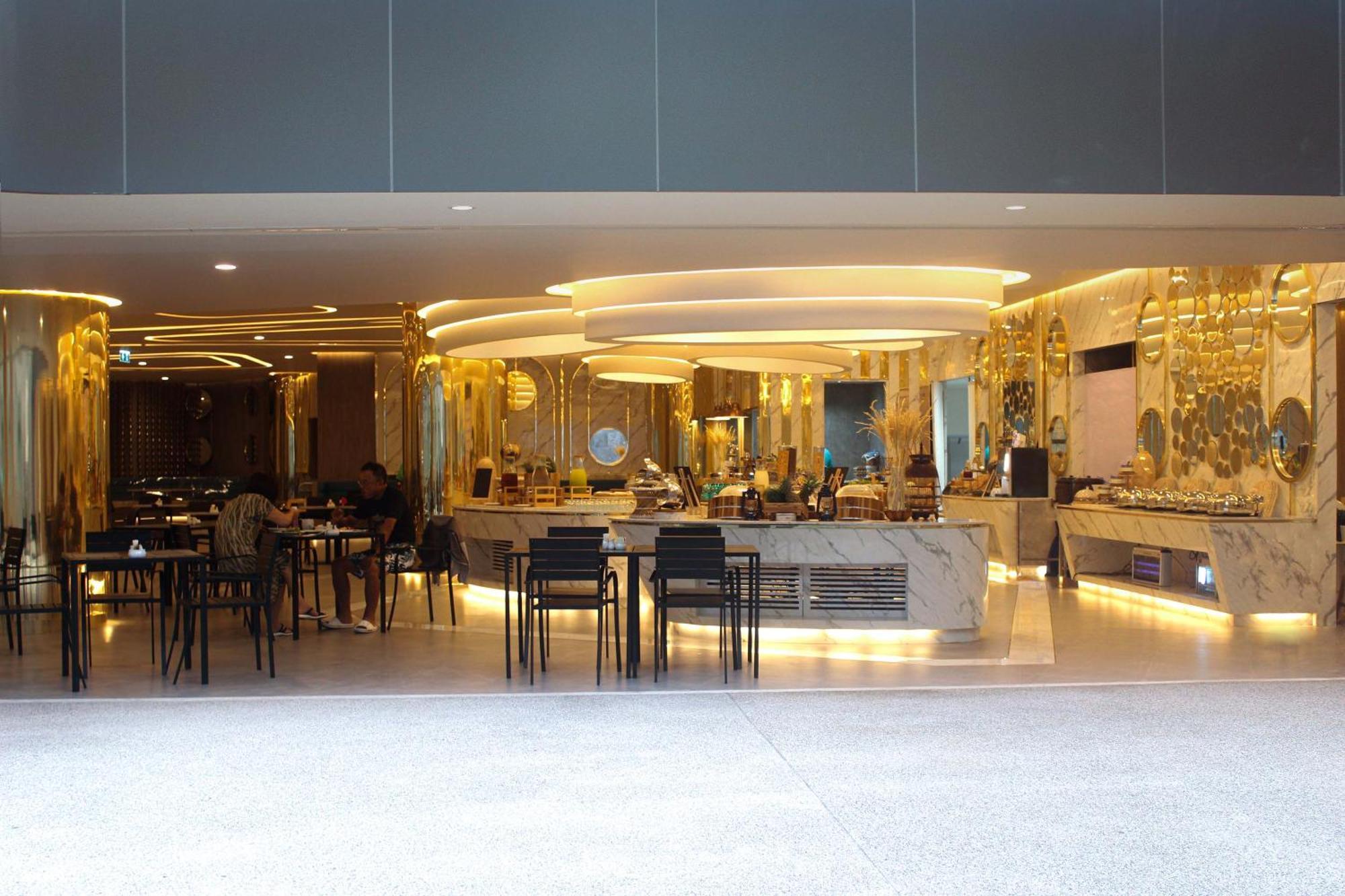 Wyndham La Vita Rawai Phuket Экстерьер фото
