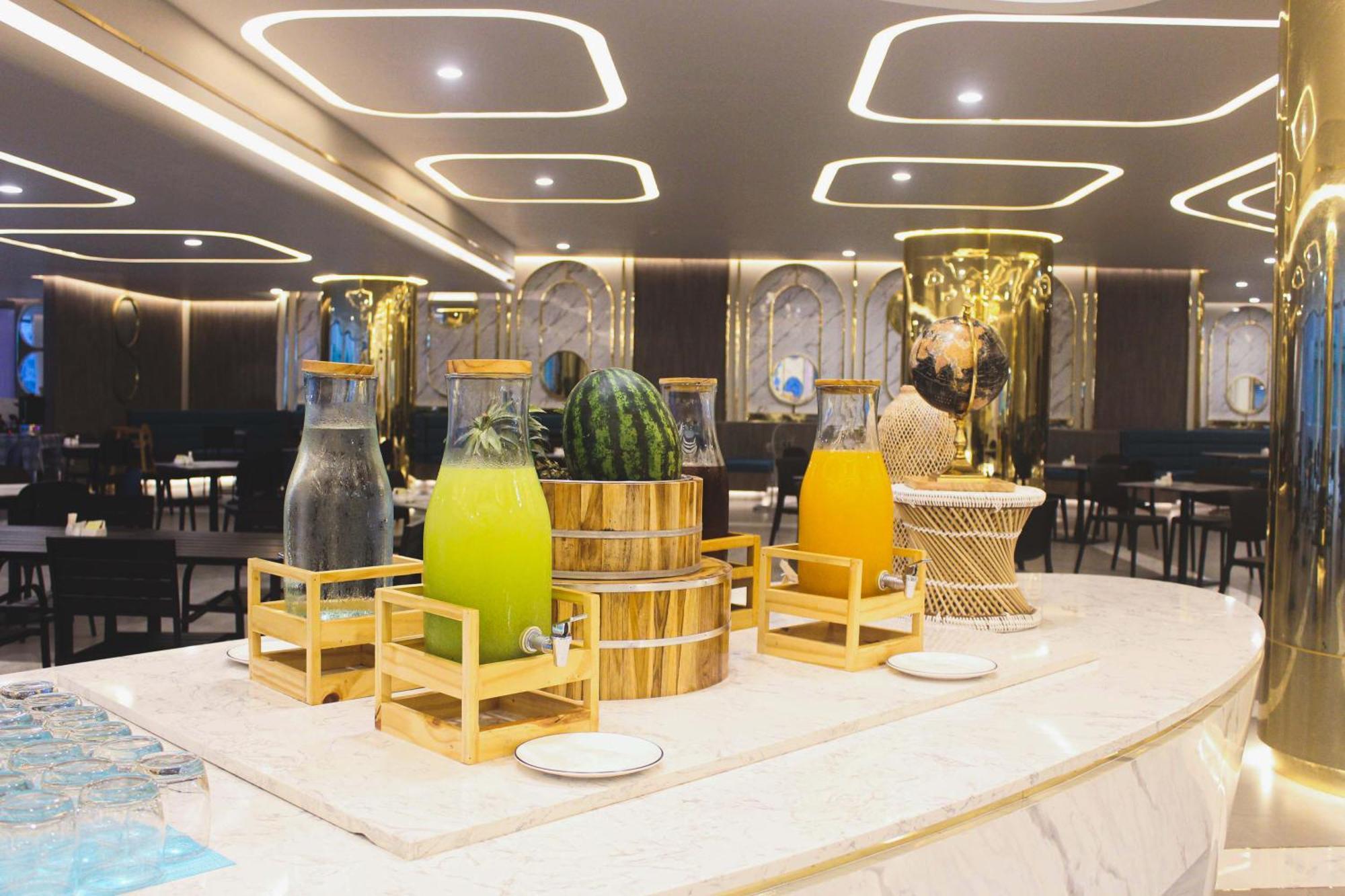 Wyndham La Vita Rawai Phuket Экстерьер фото
